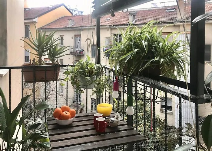 Pied A Terre Sant'Agostino Apartment Milan, Italy