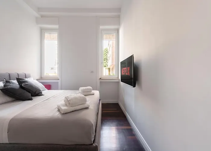 Bandello House, Corso Magenta - Milano Apartment, Italy