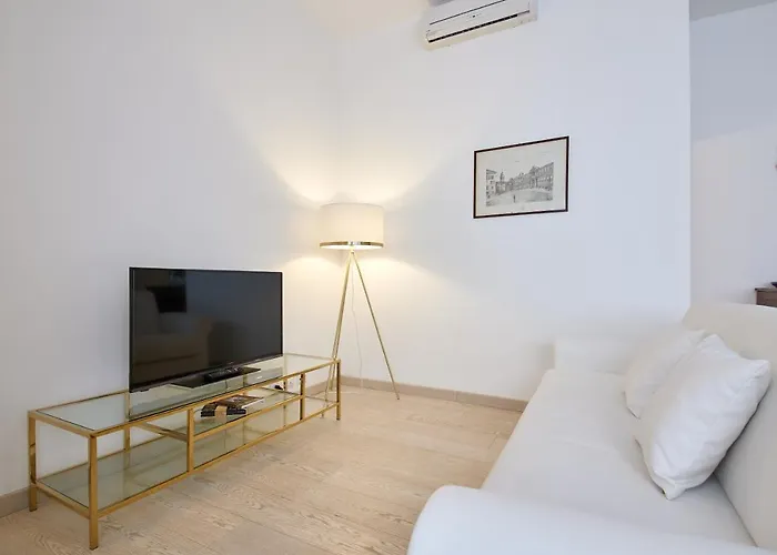 Hale Apartments - Porta Romana Milan, Italy